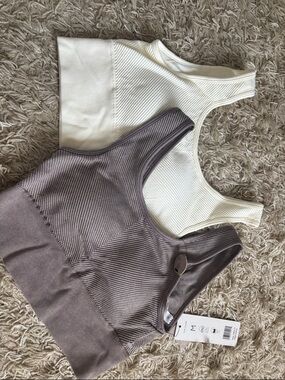 Ribbed Seamless Sports Bra - Cream & Taupe